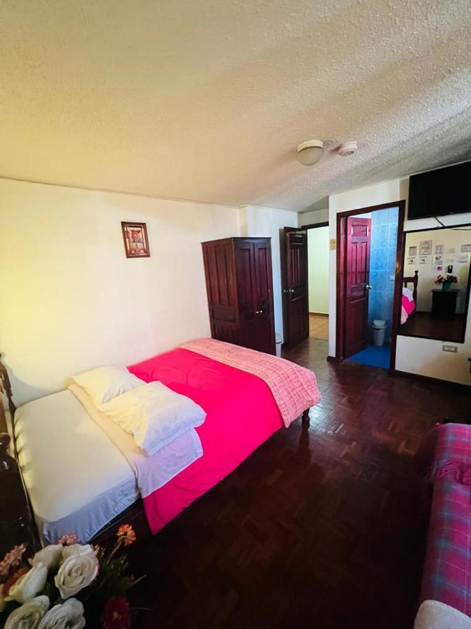 Hotel Estrellita Inn Alameda キト エクステリア 写真